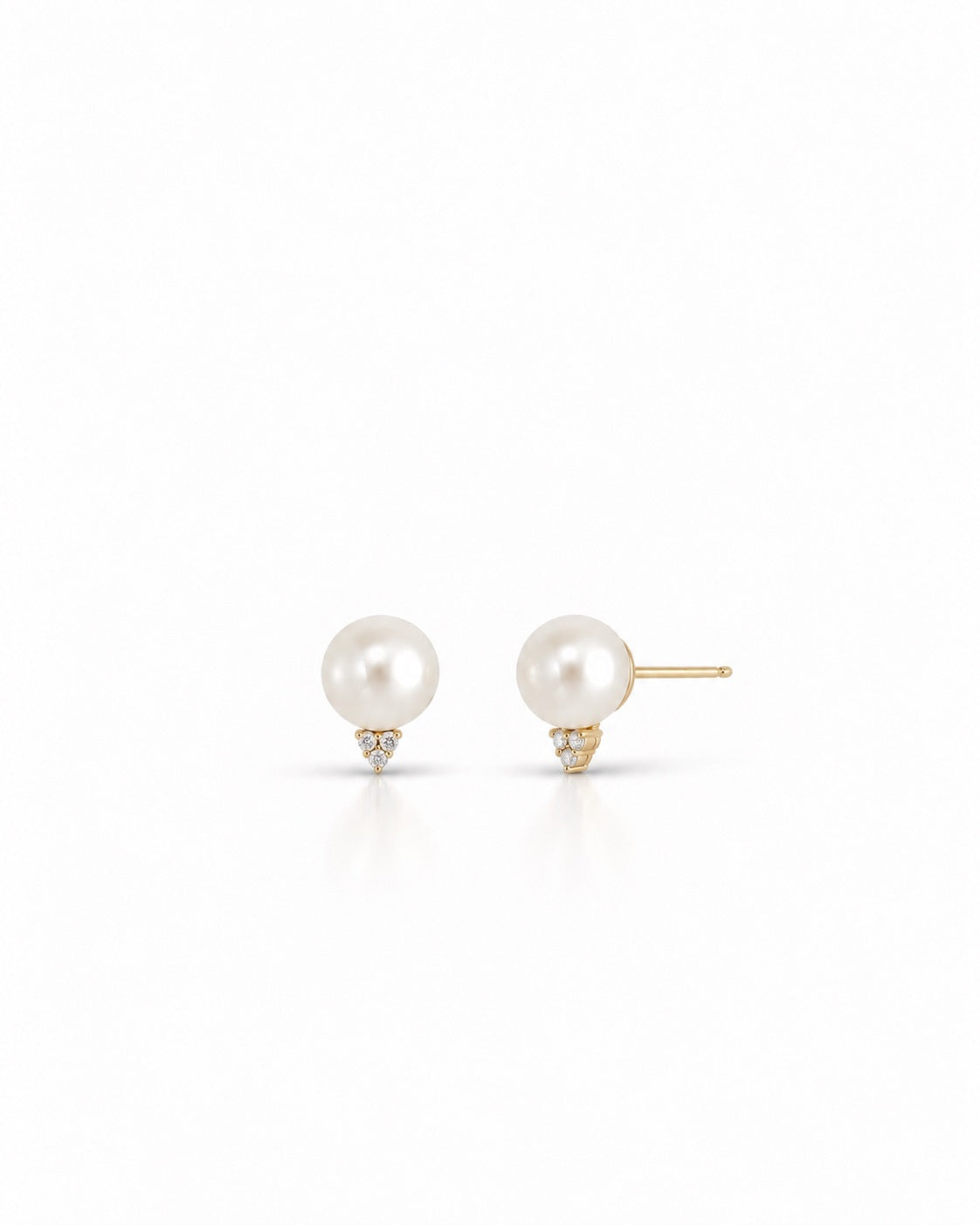 LARGE PEARL AND DIAMOND 14-carat gold stud earrings